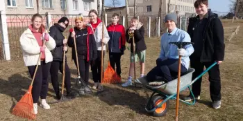 Трудовая акция "Чистый двор"